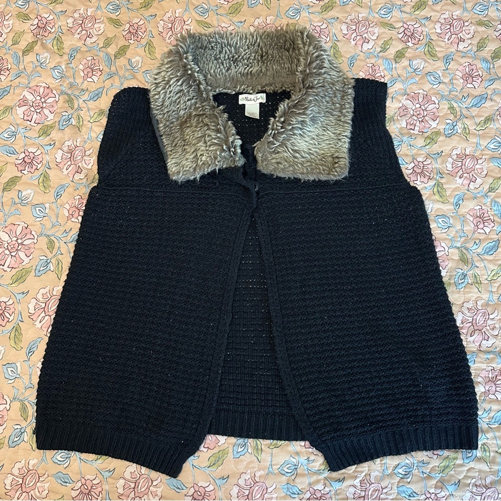 Vintage Y2K Black Faux Fur Collar Women’s Vest
